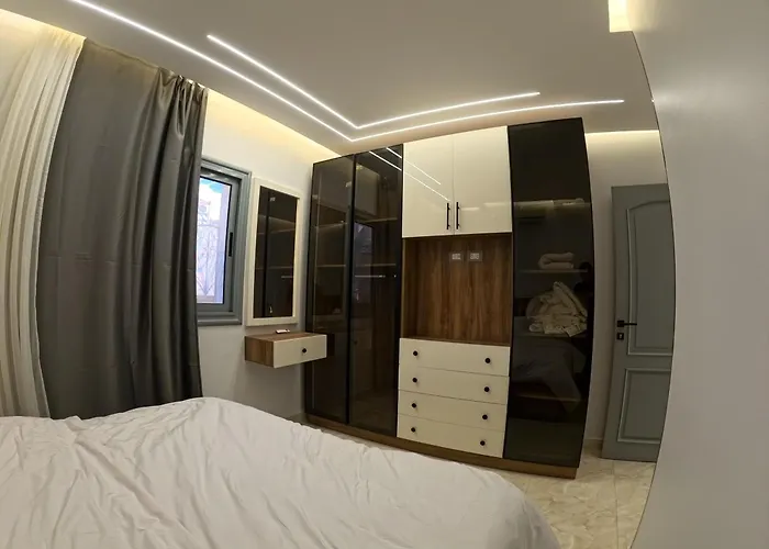 Apartment 100c A2
